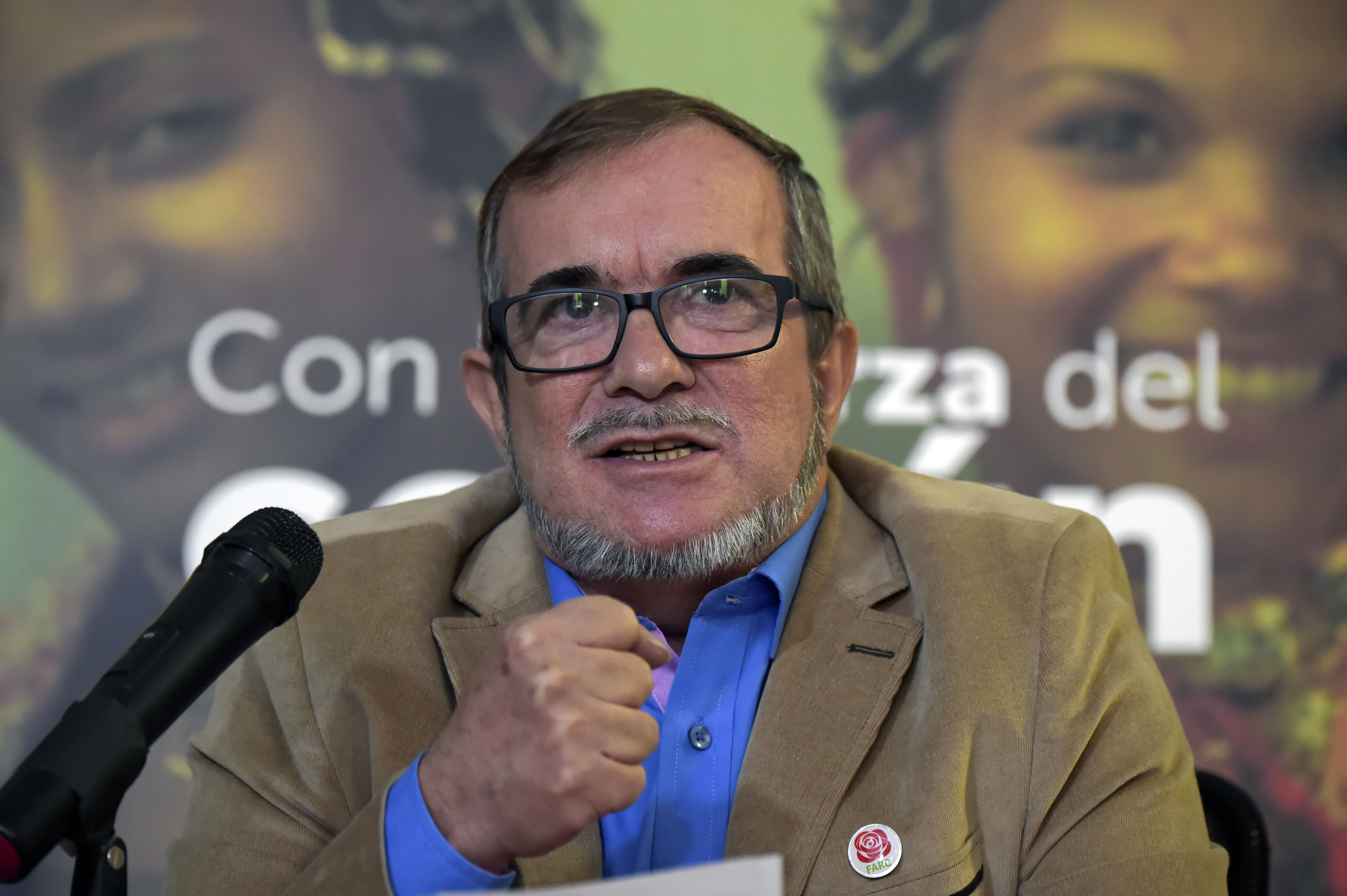 Las FARC retiran candidatura presidencial por salud de "Timochenko"