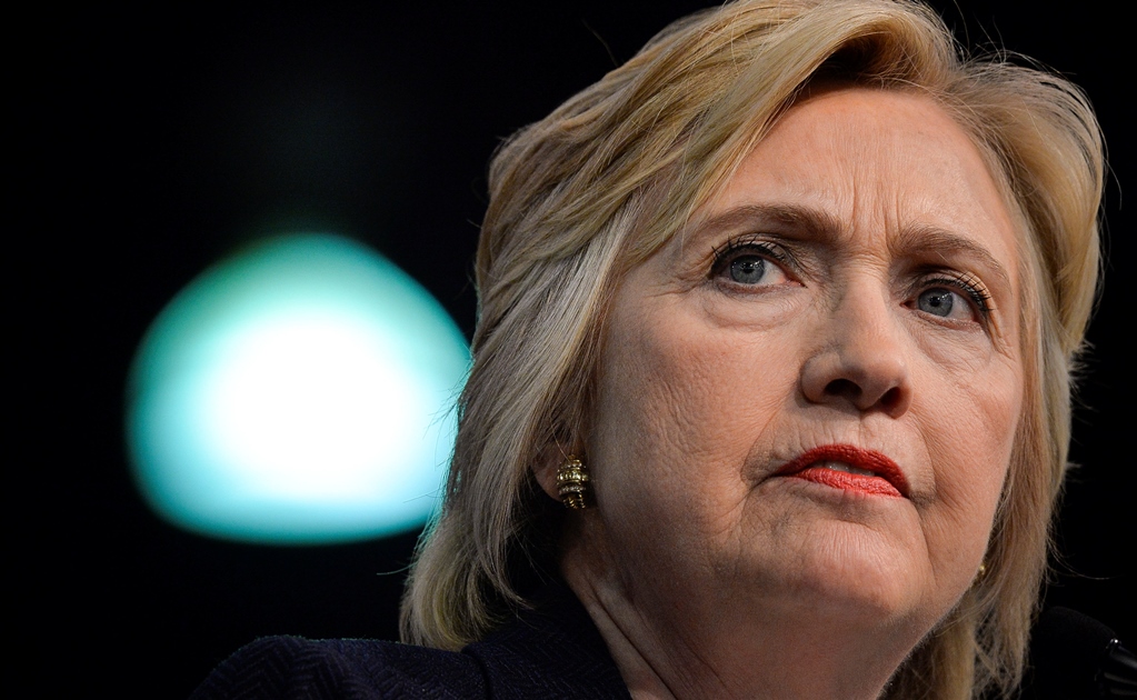 Mayoría en EU rechaza que Clinton no sea procesada: encuesta
