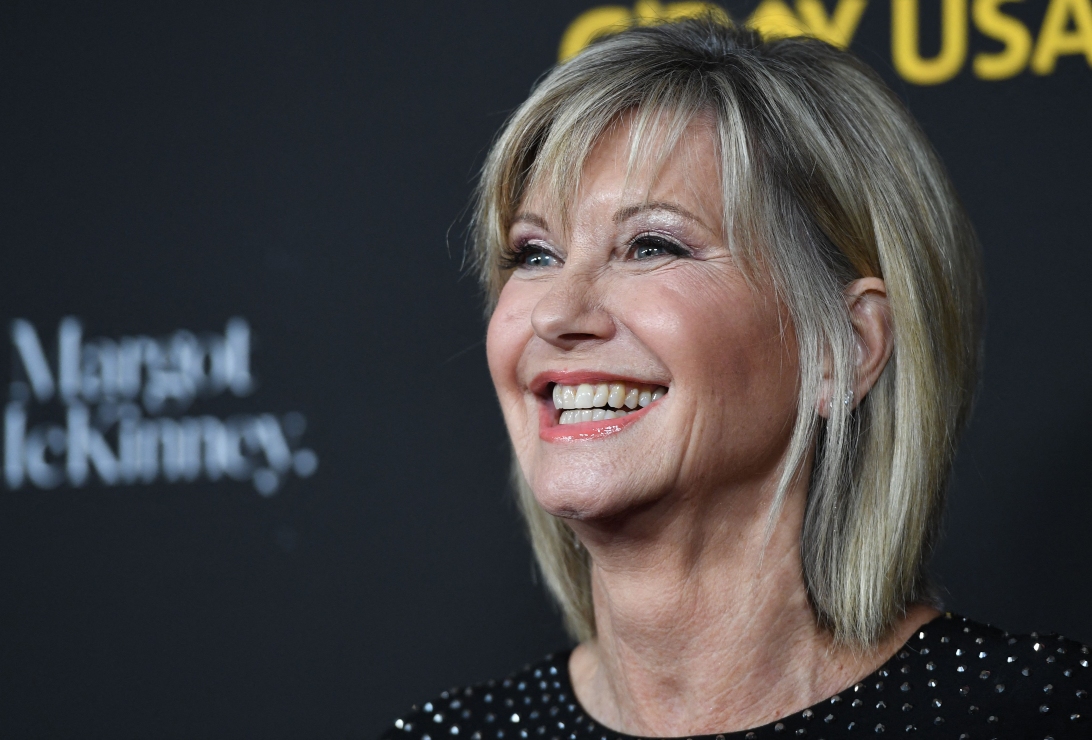 El novio de Olivia Newton John que fingió su muerte