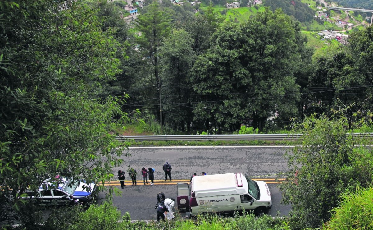 Hallan a mujer a la orilla de la carretera en Naucalpan