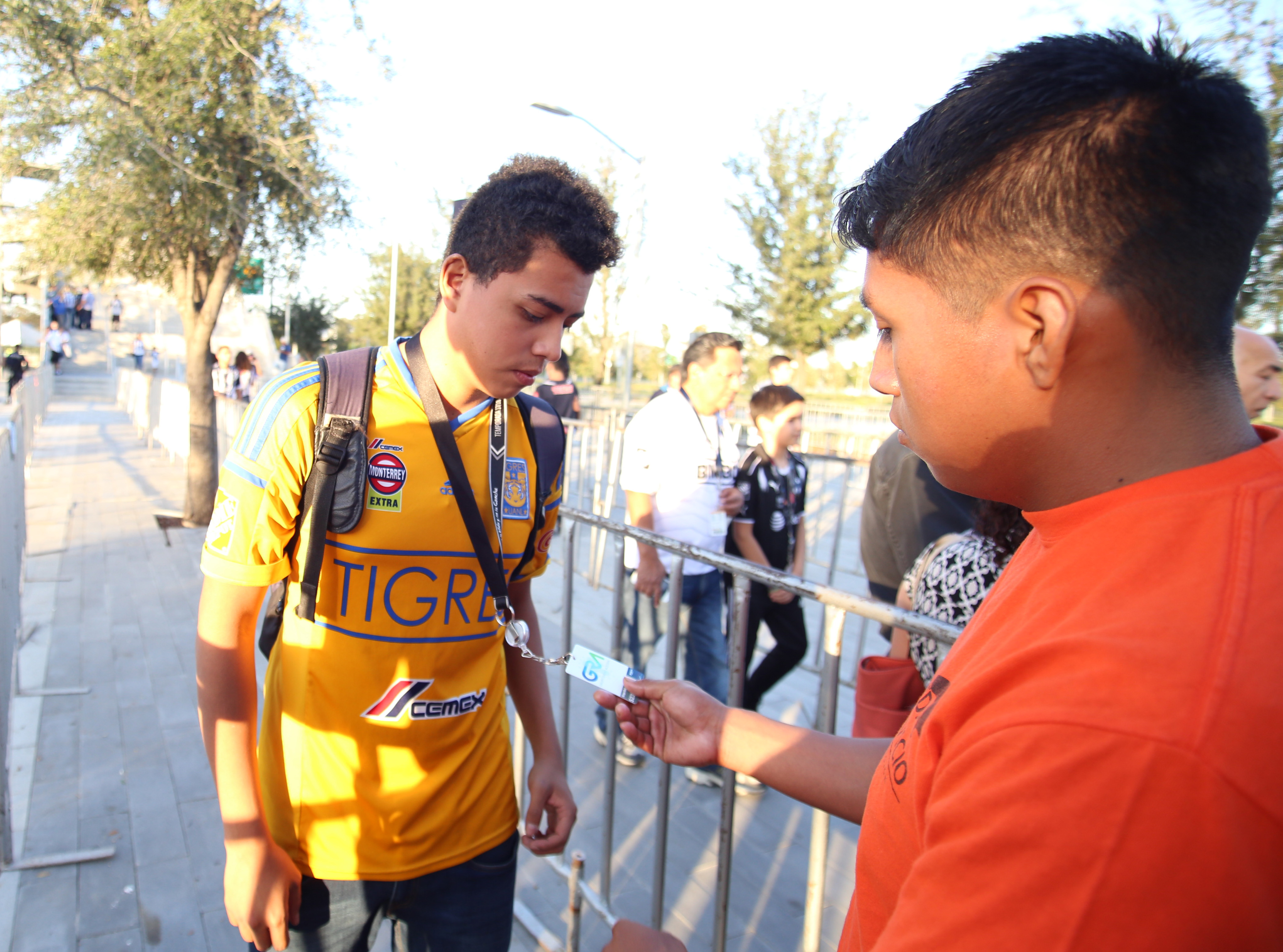 El Monterrey sí prohibió entrada a algunos aficionados de los Tigres