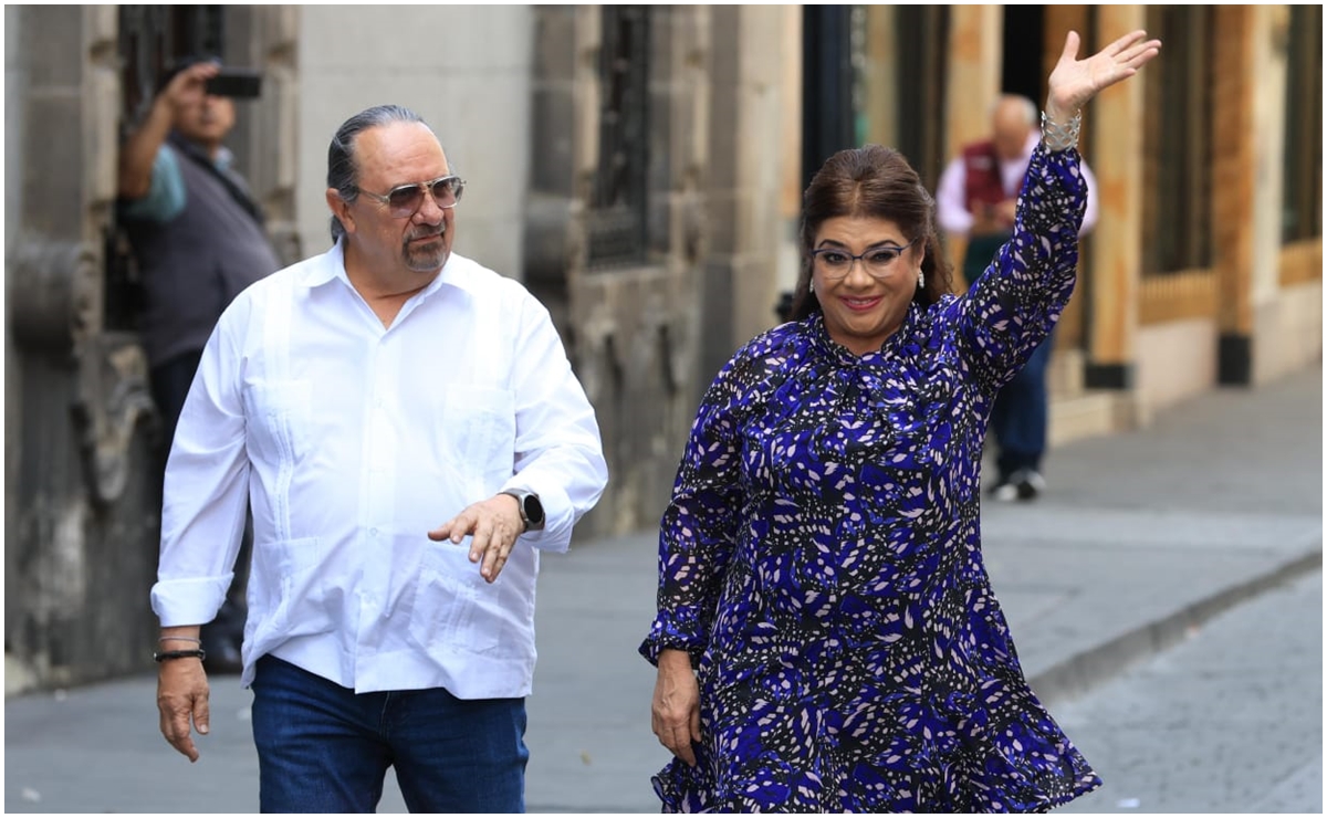 Clara Brugada llega al Palacio del Ayuntamiento para reunirse con Martí Batres