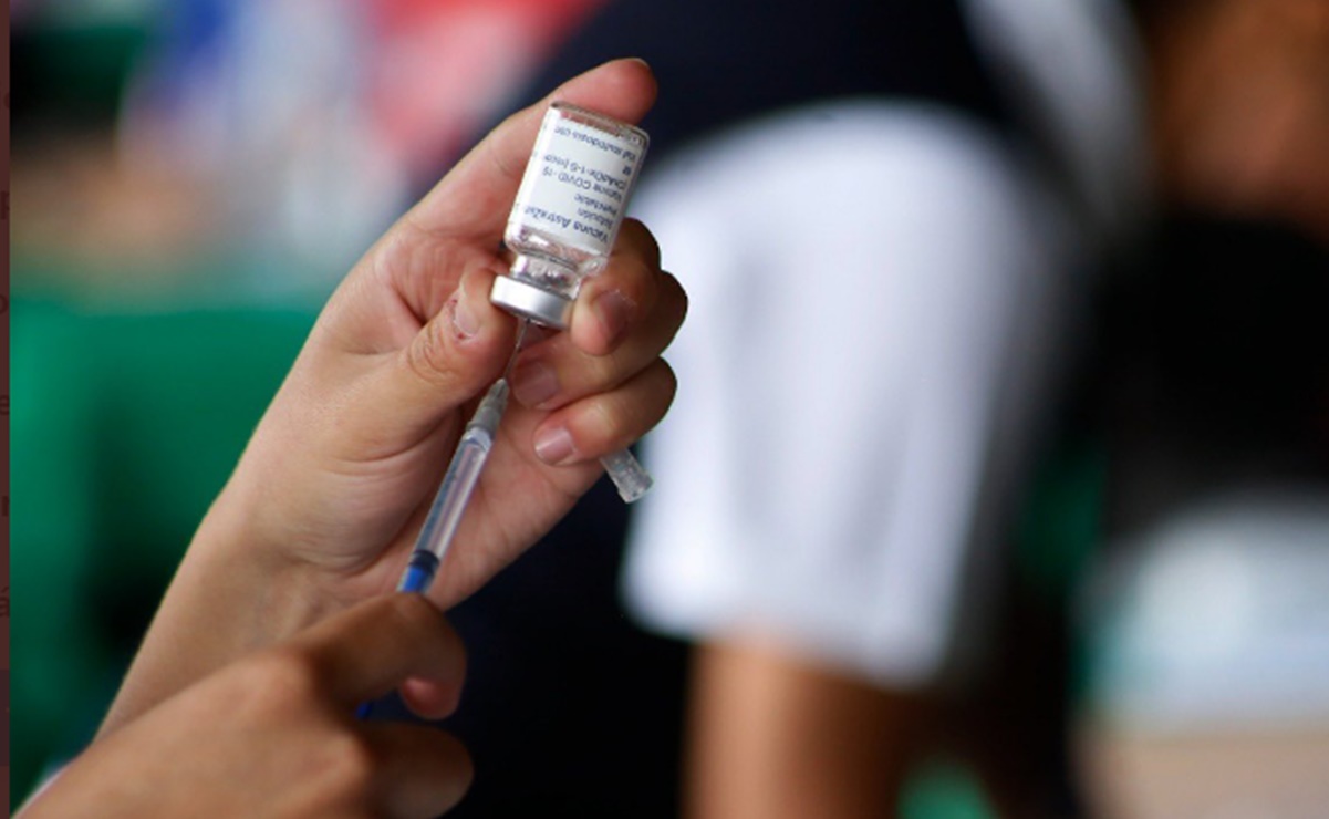 Millennials chilangos reciben con ánimo vacuna contra Covid-19 