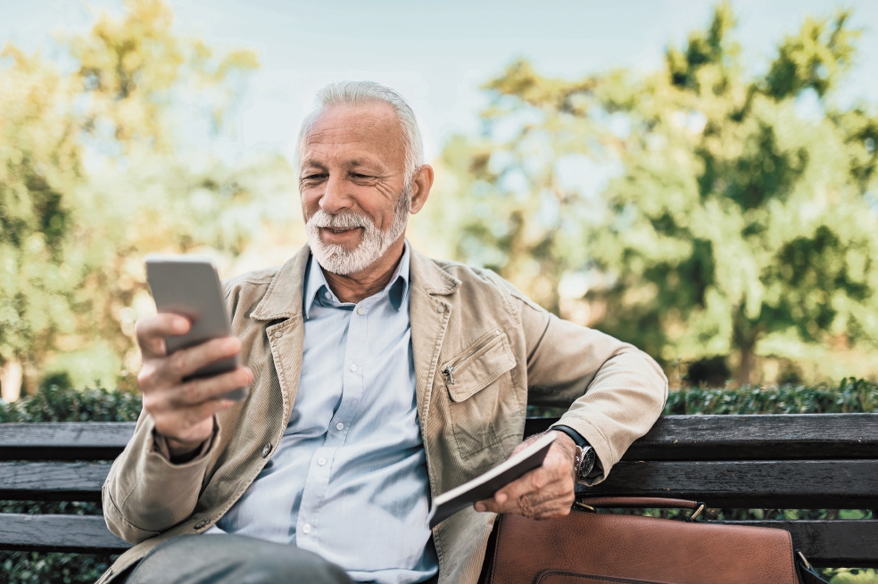 Brecha digital entre adultos mayores
