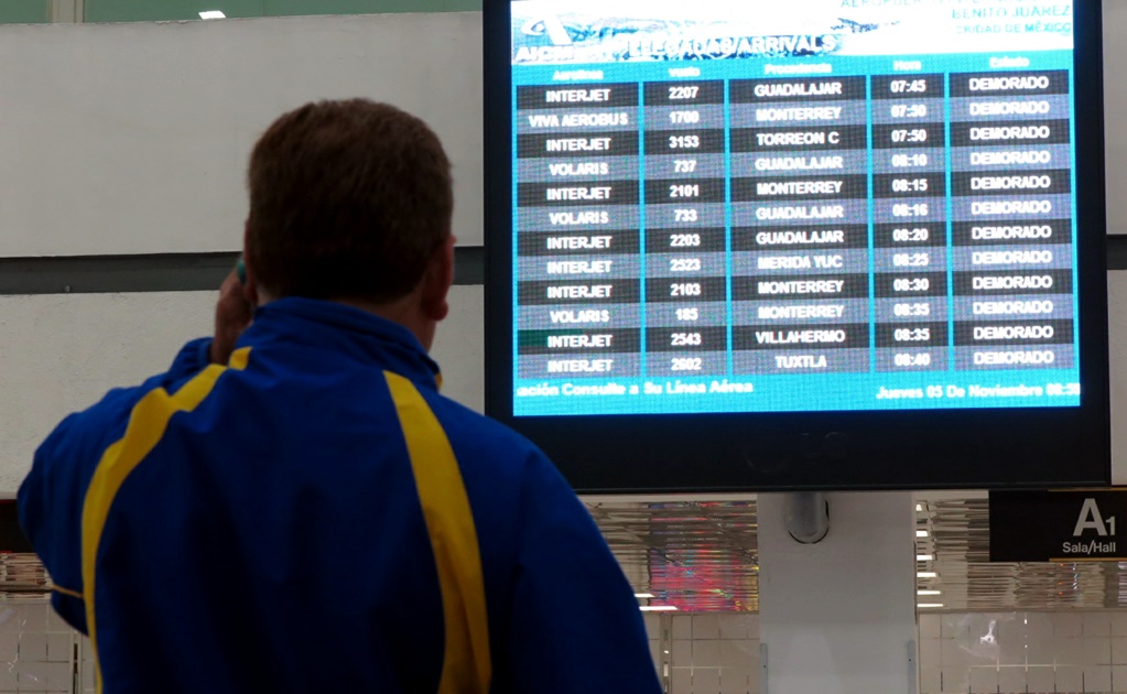 Aeropuerto capitalino suspende aterrizajes por banco de niebla