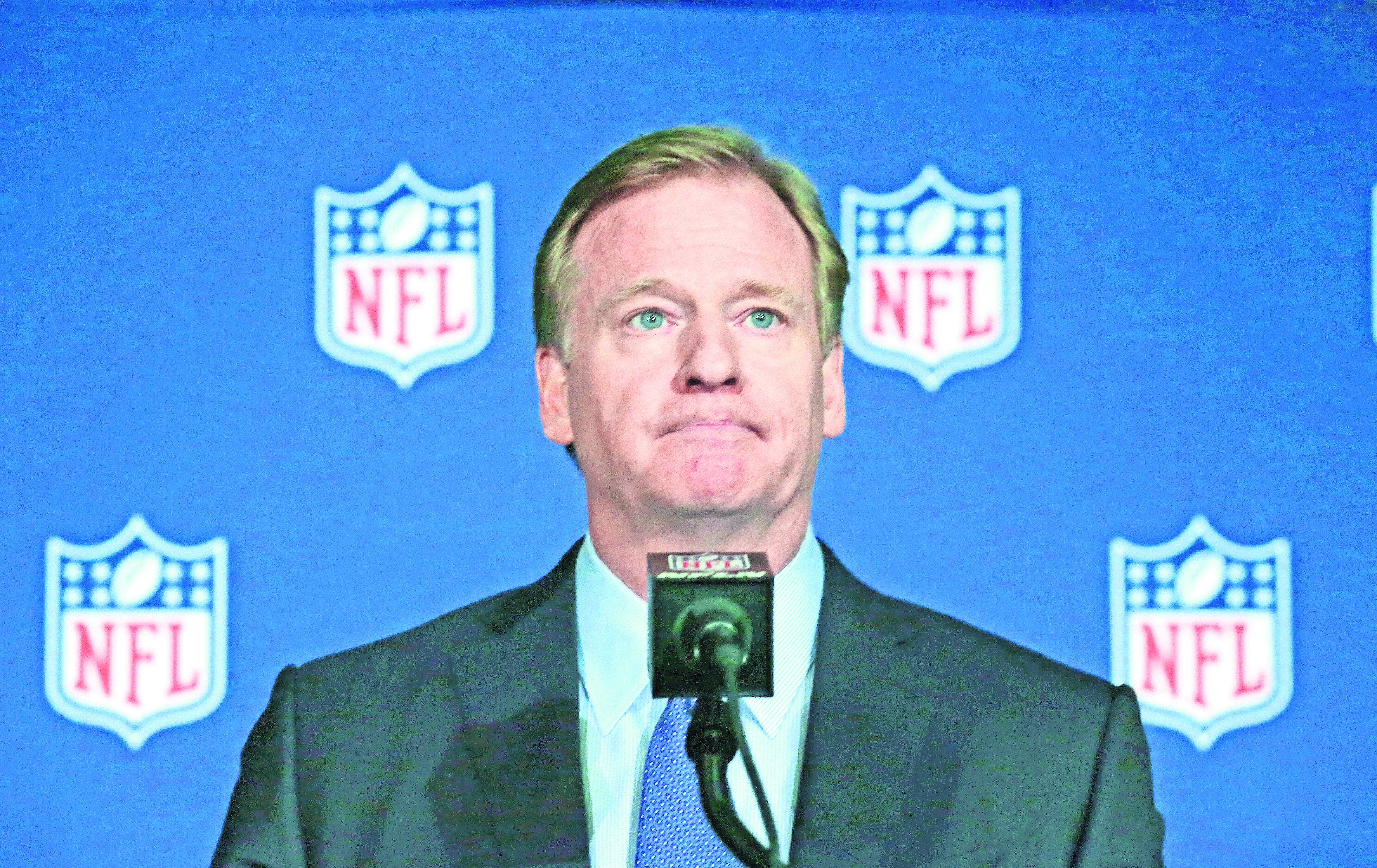 Comisionado de la NFL realiza visita exprés a México