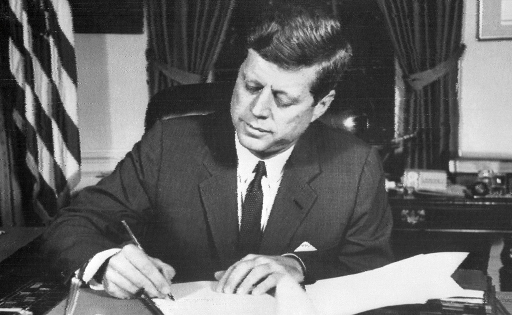 Archivos secretos de Kennedy revelan pistas enigmáticas del asesinato