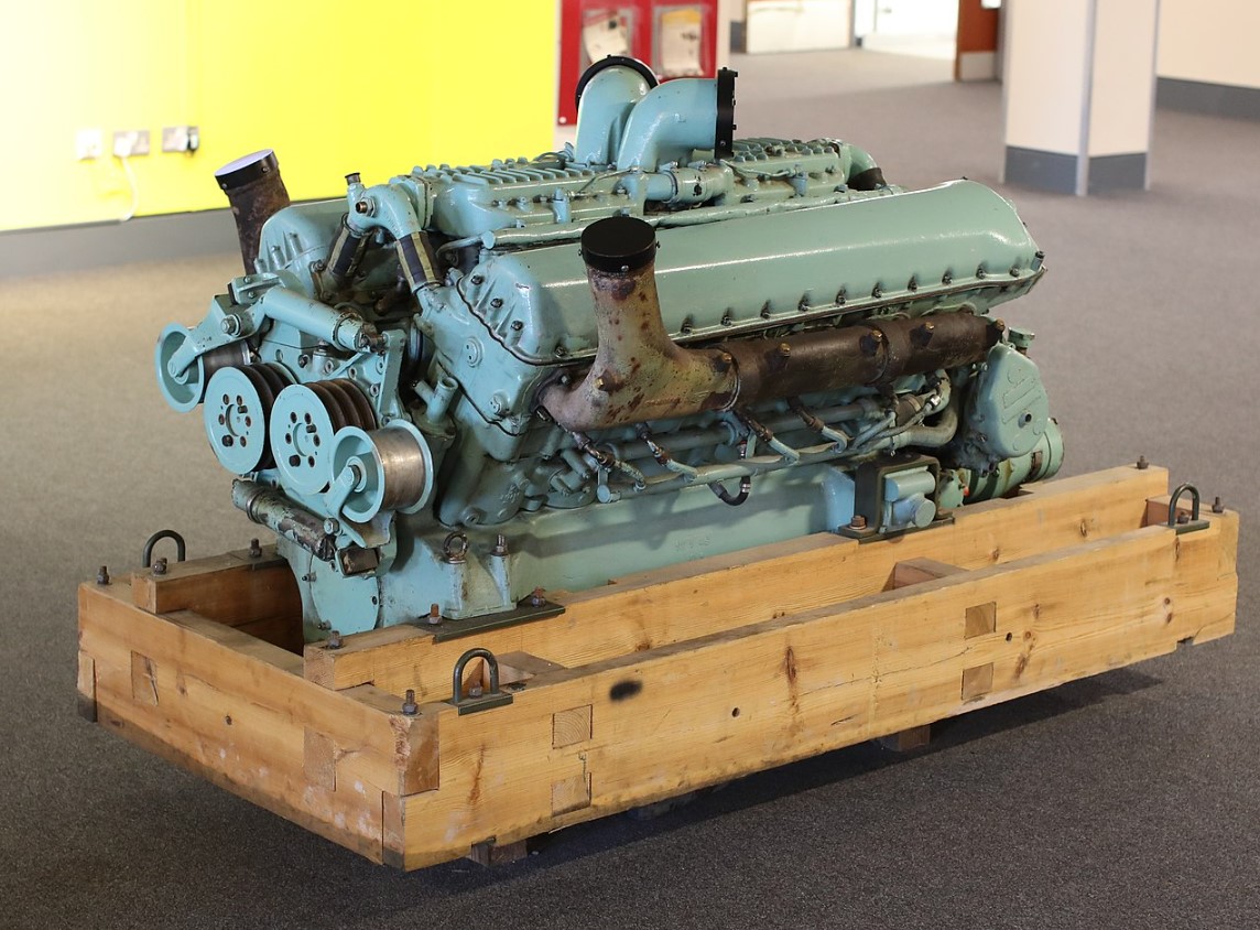 Rolls-Royce fabricó motores para tanque, y este encendió después de 30 años abandonado