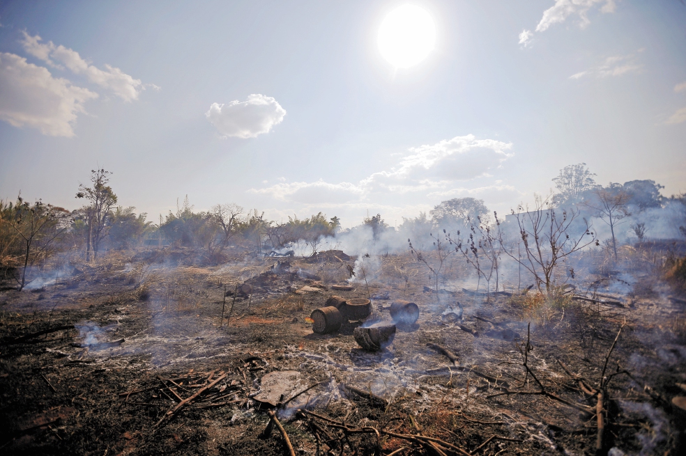 Bolsonaro apunta a ONG por incendios en la Amazonia