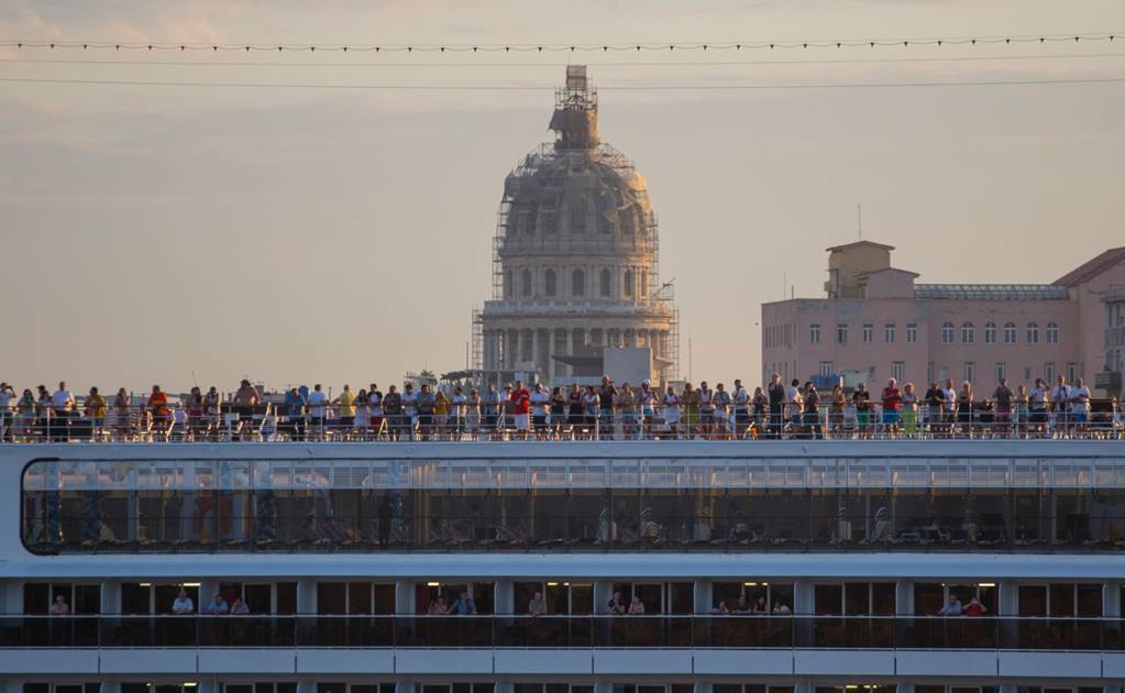 Retiran demanda contra cruceros Carnival por discriminación