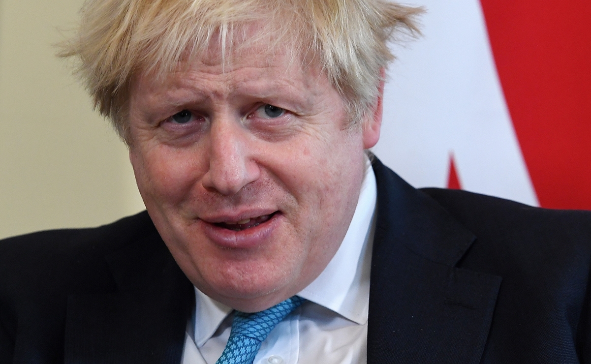 Boris Johnson da un ligero retoque a su Gobierno para recuperar iniciativa 