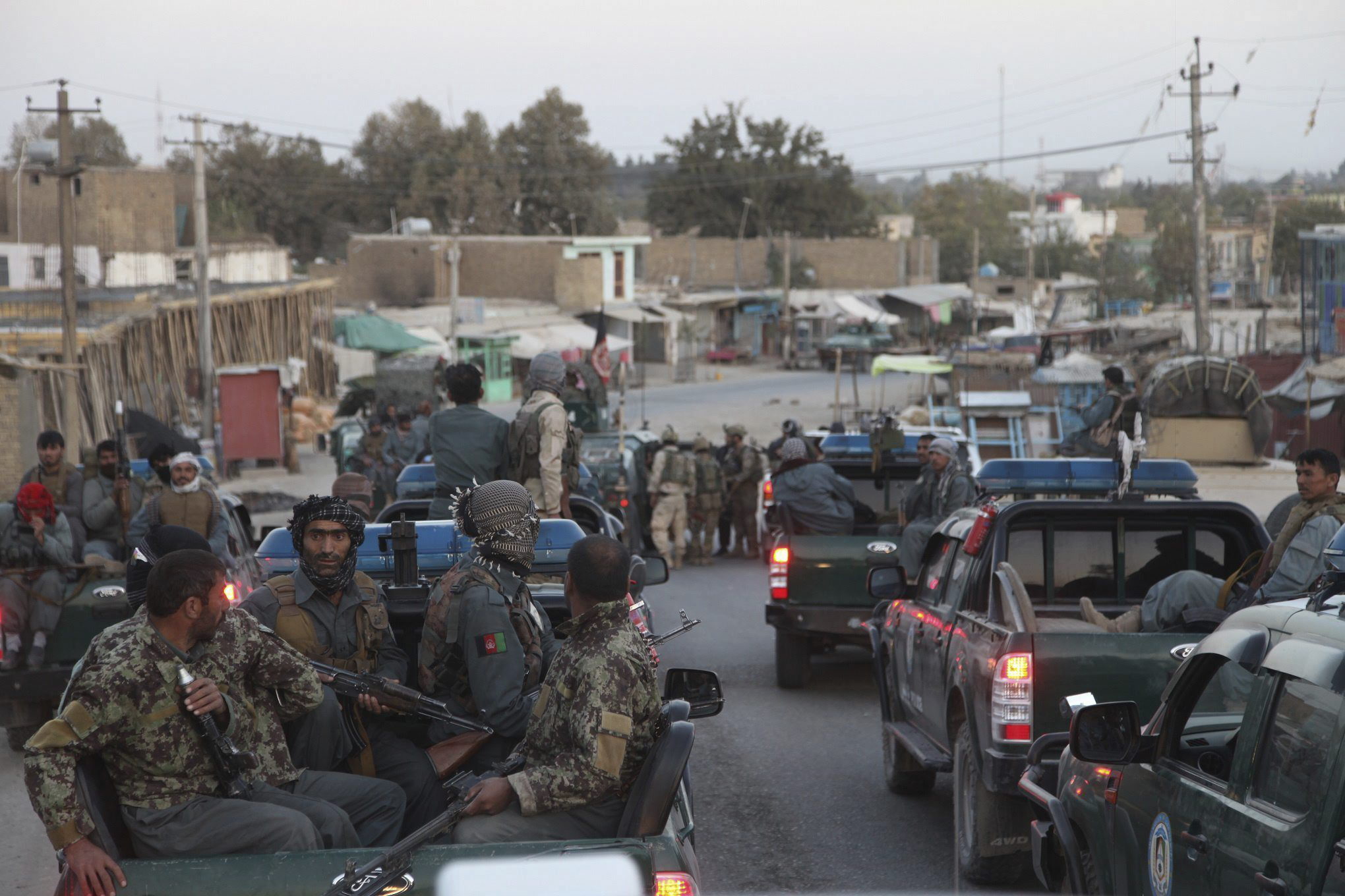 Tropas de Afganistán entran en Kunduz