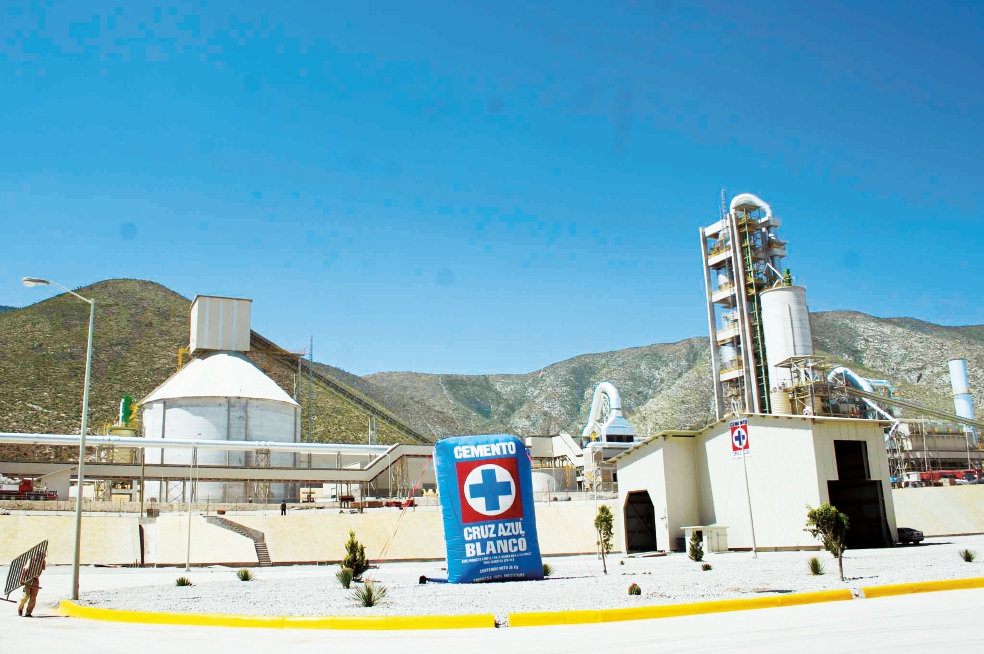 Cementera genera 7 mil empleos directos en 4 plantas