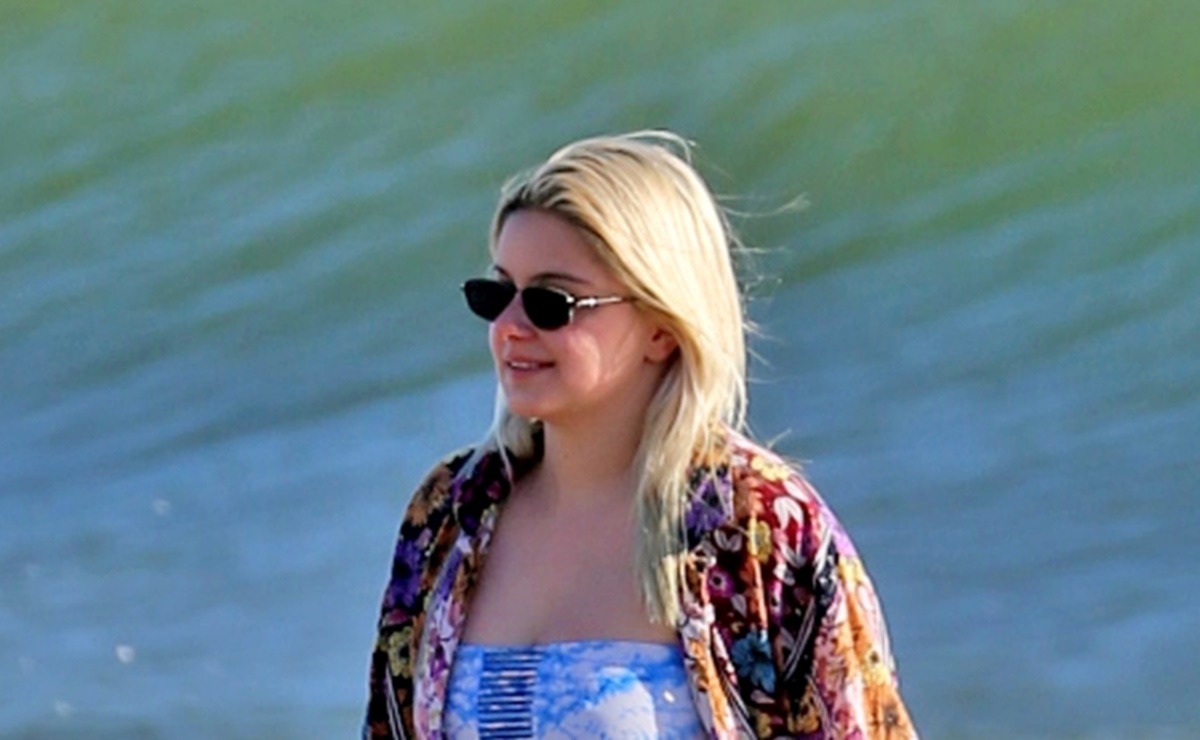 Ariel Winter presume 'bikini body' en playa de California