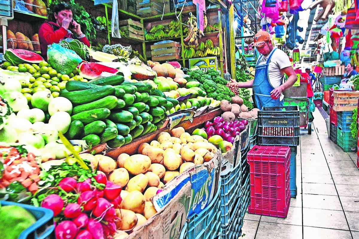 Frutas y verduras dan alivio a la inflación