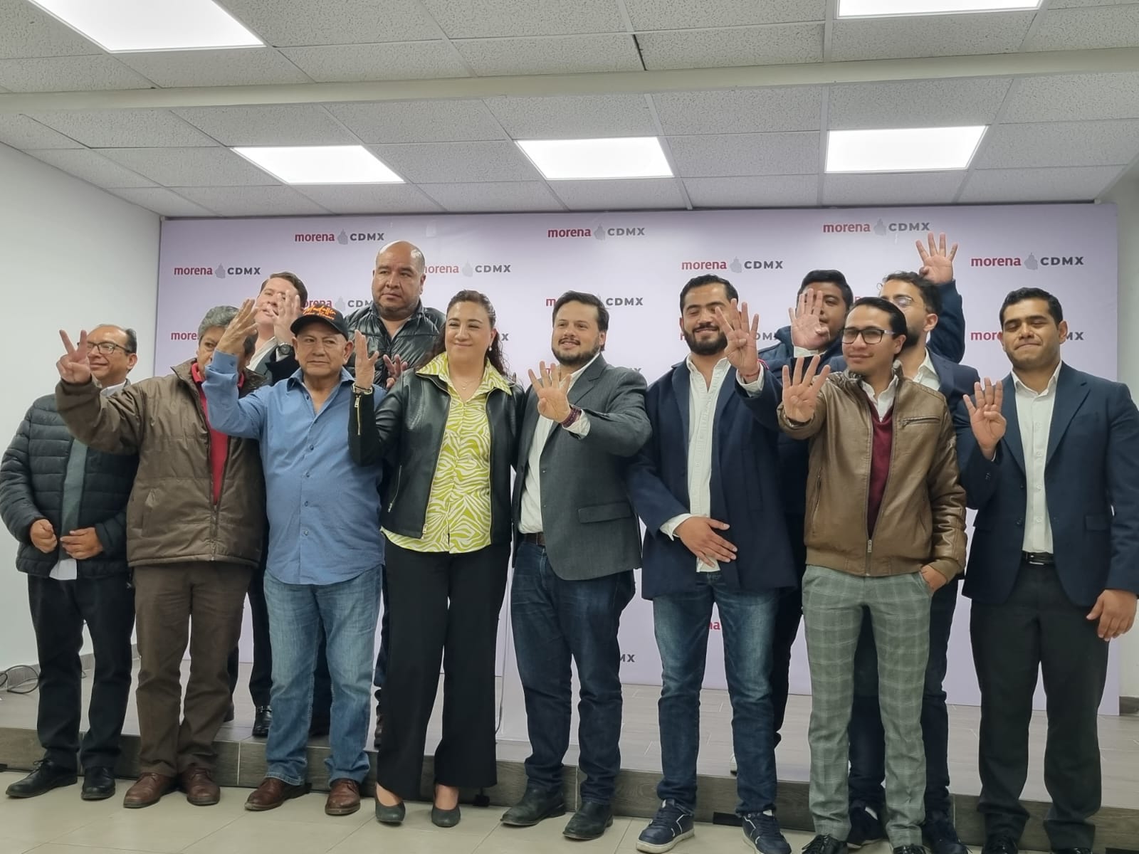 Renuncian trabajadores de la alcaldía de Magdalena Contreras para sumarse a Morena CDMX