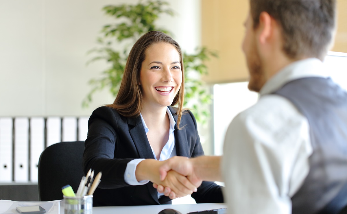 Los 3 consejos de LinkedIn para negociar un buen salario laboral