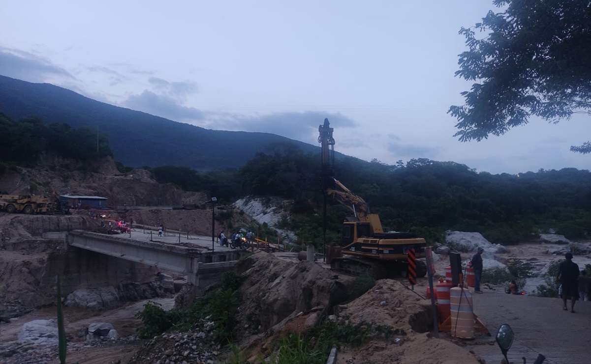 Lluvias provocan afectaciones en carreteras y distintos puentes en la Costa de Oaxaca