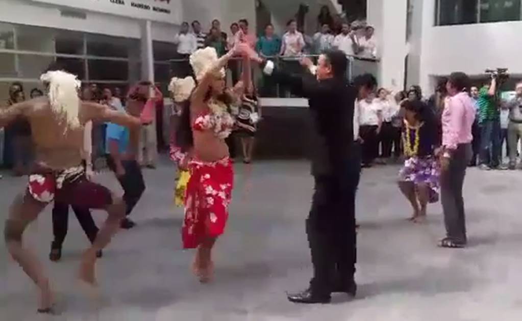 Critican a diputado tamaulipeco por baile en sede legislativa