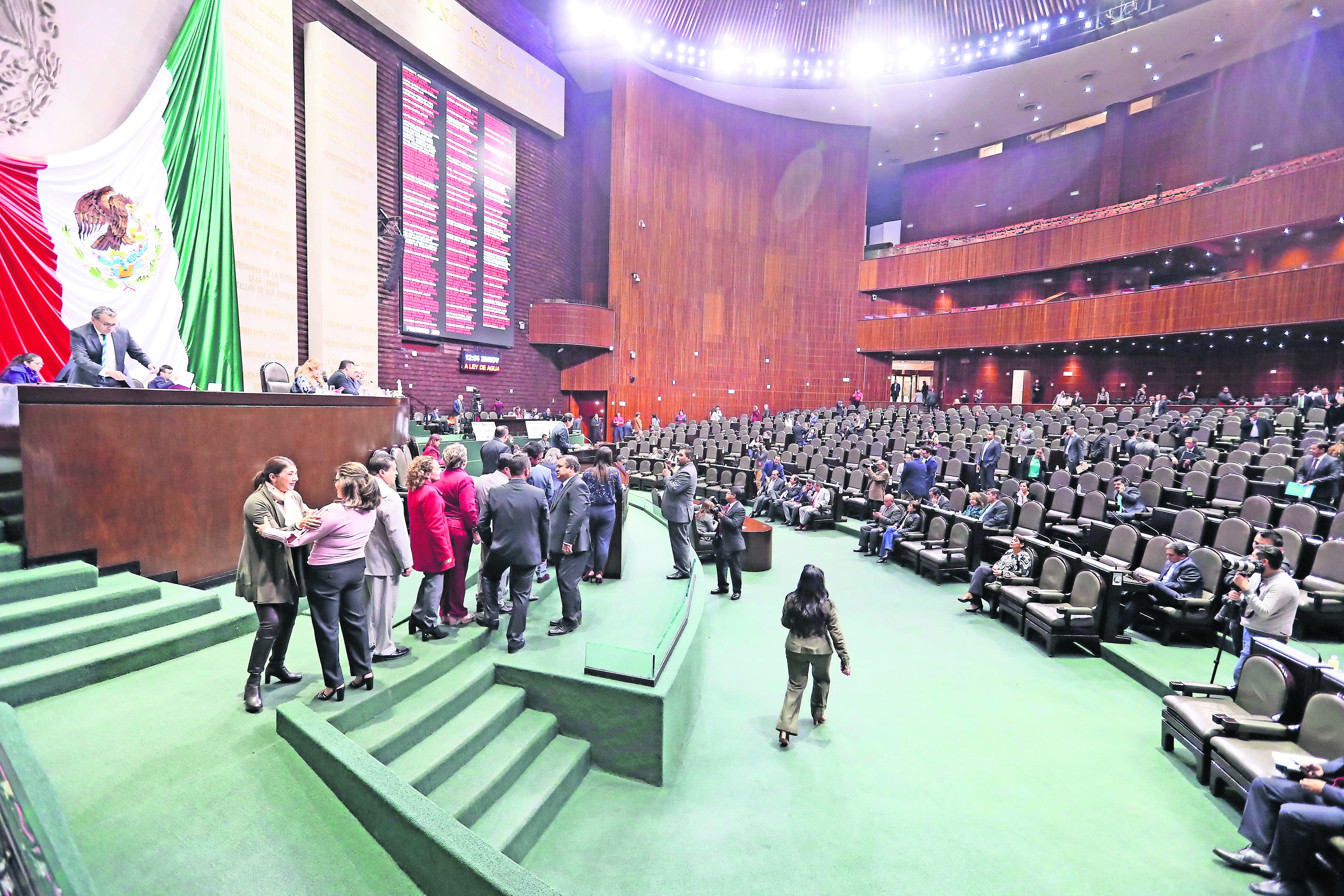 Congreso abre segundo periodo ordinario de la LXIV legislatura