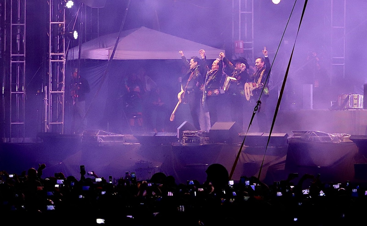 Con "Jefe de Jefes", Los Tigres del Norte brillan en el Zócalo de la CDMX