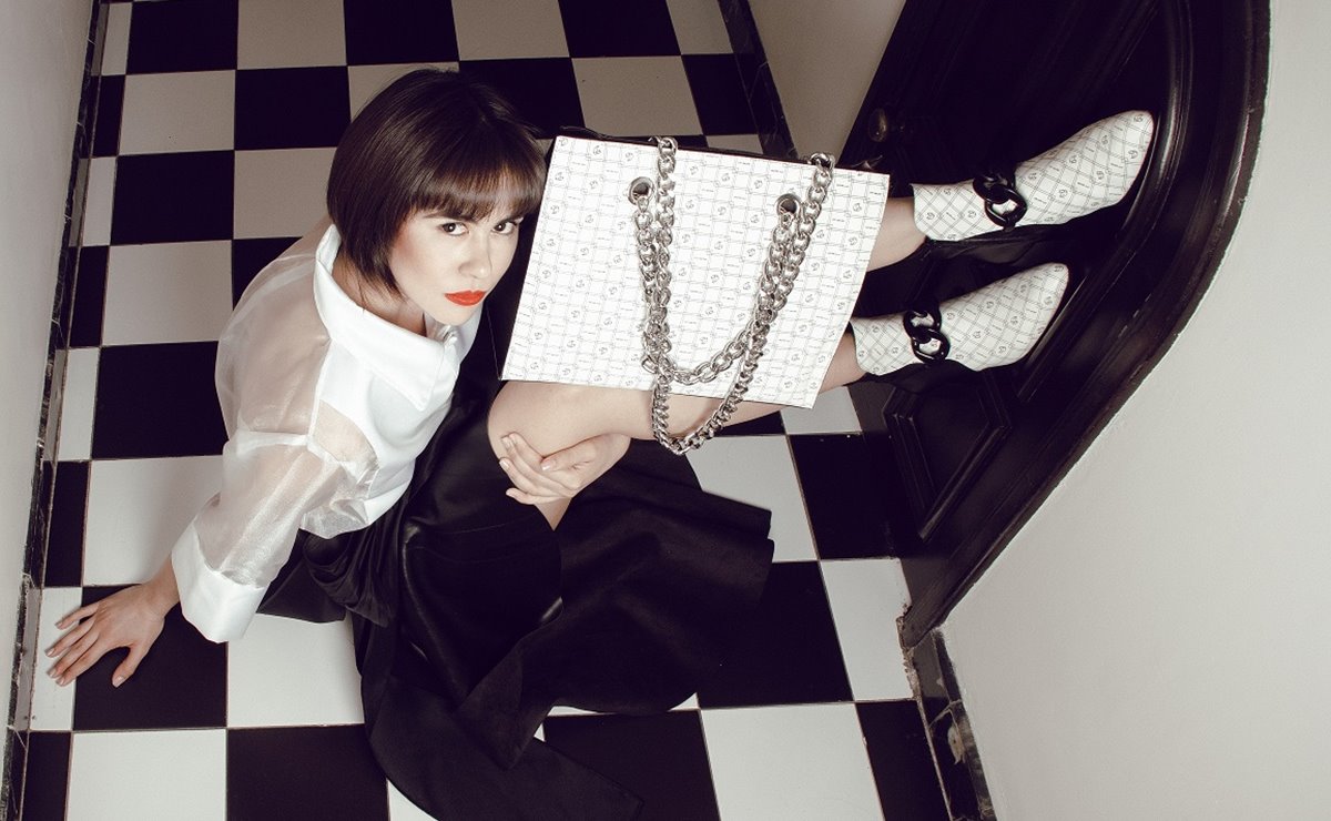 En blanco y negro: Así es la nueva colección de Prada y Jasive Fernández