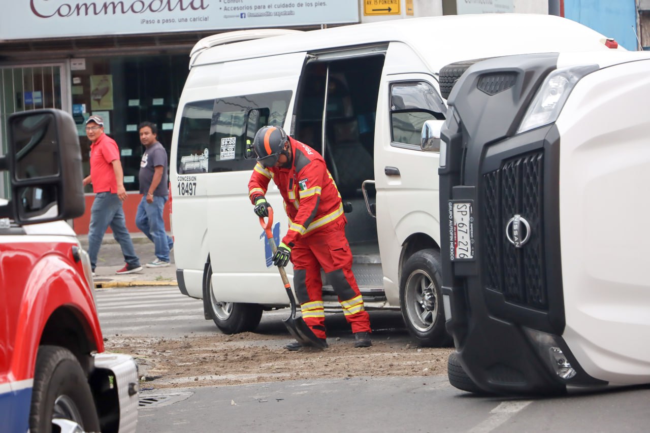 Ruta 76 choca contra poste y deja 16 lesionados en el Bulevar Esteban ...