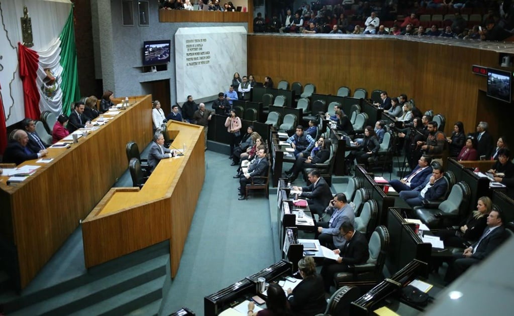 "Justifican" diputados de Morena en Congreso de NL sus inasistencias 