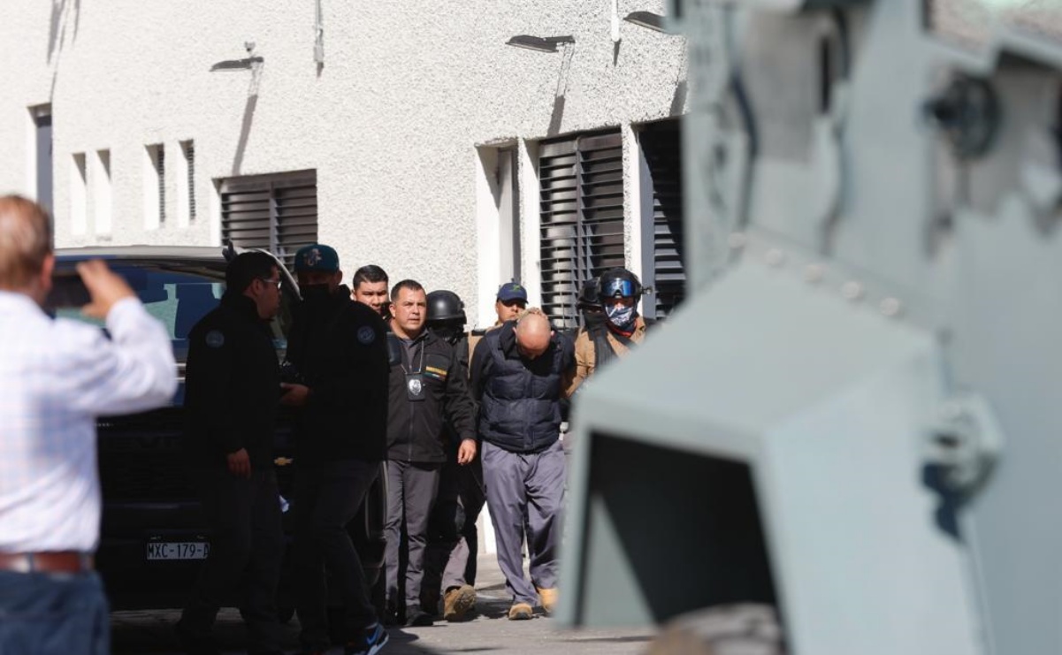 Trasladan al penal de Tenango del Valle a Julio César “N”, presunto agresor del fiscal del Edomex
