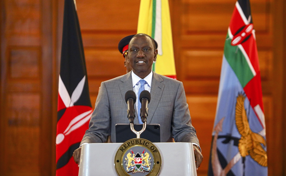 Presidente de Kenia frena subida salarial en el gobierno en medio de protestas protagonizadas por jóvenes