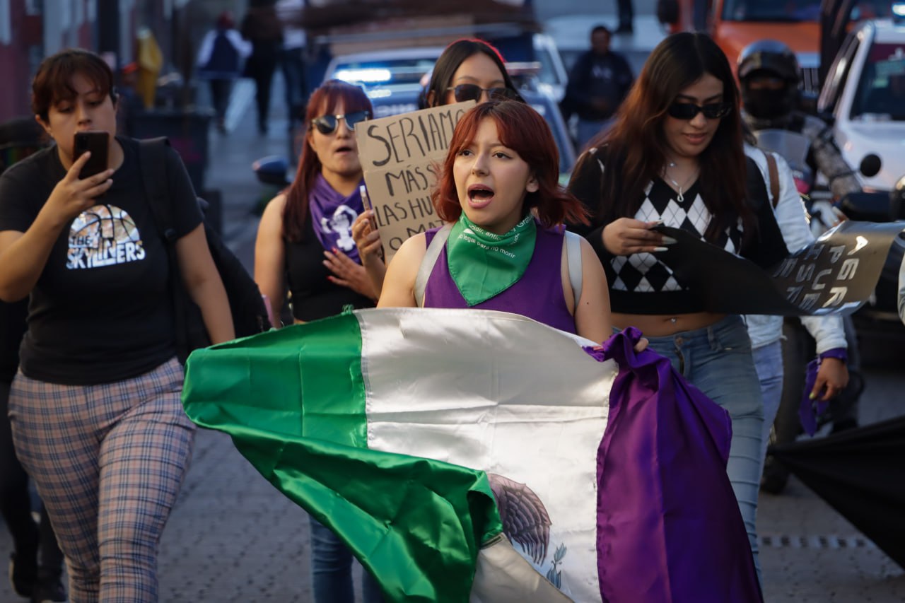 Feminicidio En Puebla Hallan A Mujer Baleada En La Carretera Izúcar Cuautla El Universal Puebla 2598