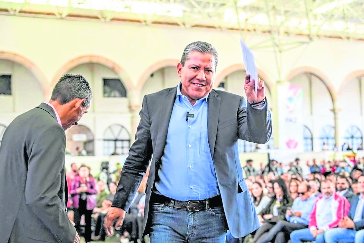 Presume David Monreal congreso  inédito... pero Chihuahua le ganó