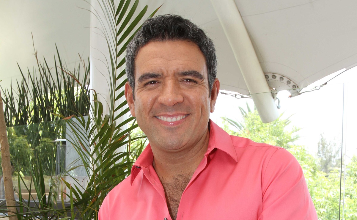 Héctor Sandarti queda fuera de “La casa de los famosos” en Telemundo; ¿por quién fue reemplazado?