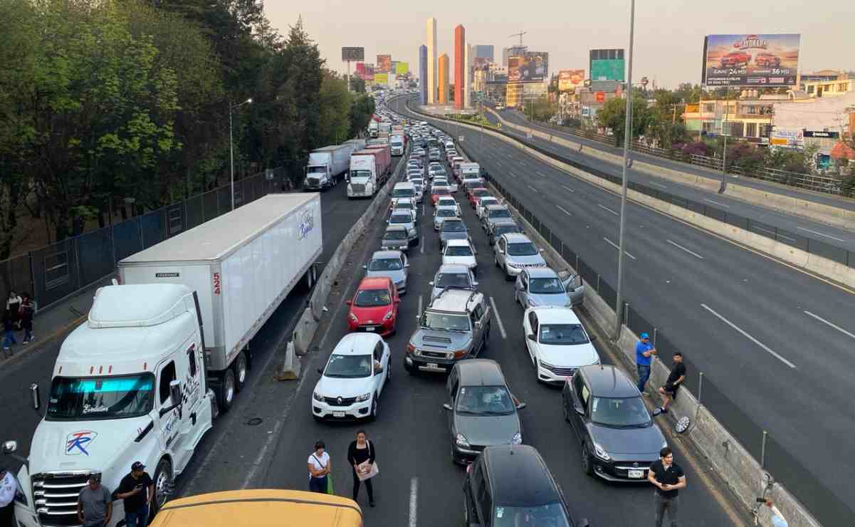 Buscan blindar autopista México-Querétaro tras asaltos y muertes de conductores de camiones de carga