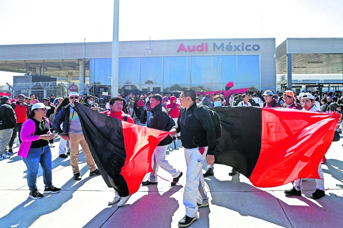 Finaliza huelga en Audi; trabajadores aceptan incremento salarial de 10.2%