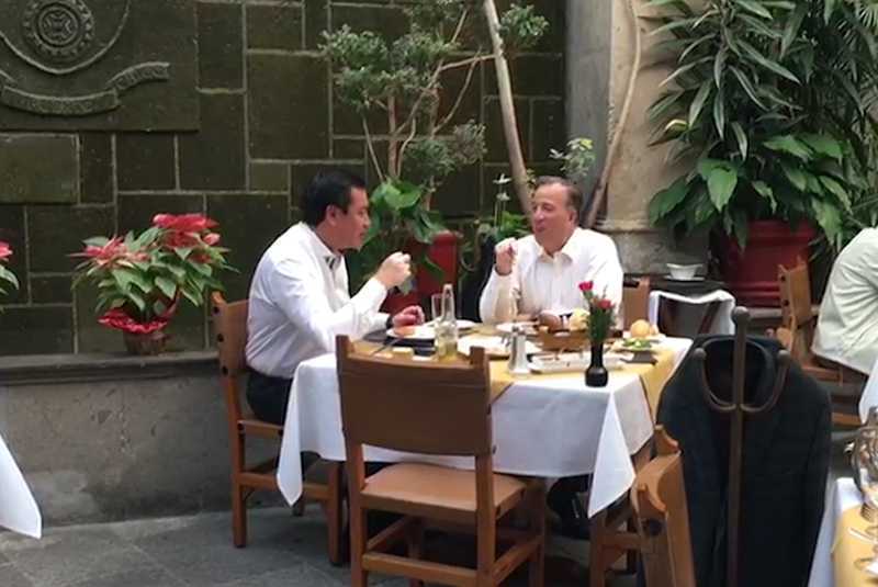 Meade y Osorio Chong comen juntos