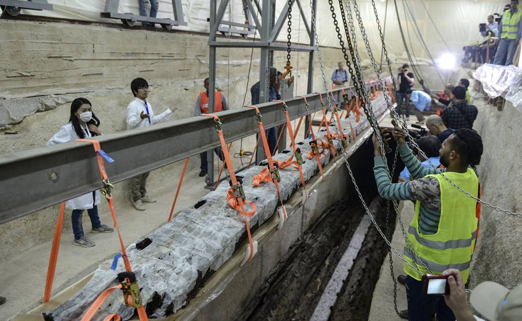 Egipto recupera barca funeraria del faraón Keops