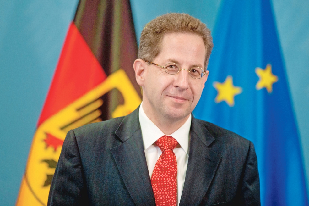 Gobierno alemán releva a polémico jefe de espionaje