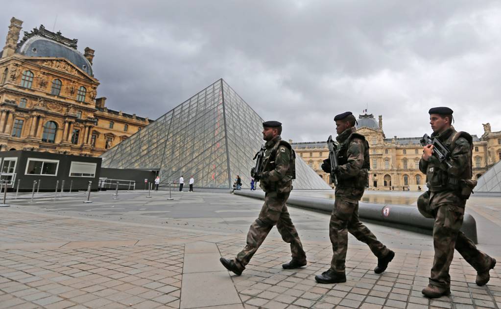 París retoma su vida cultural con alta de seguridad