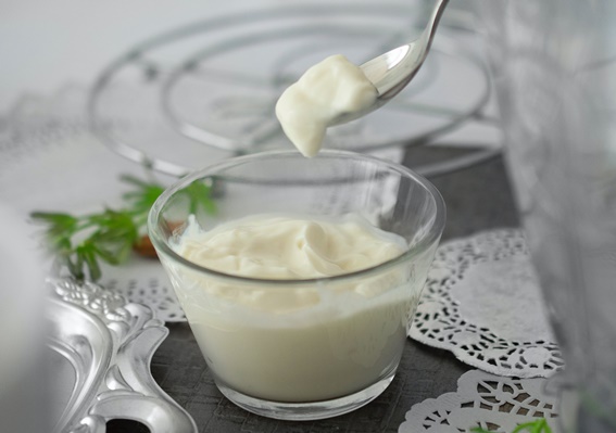 Yogurts griegos que no son para niños y con más azúcar, según la Profeco