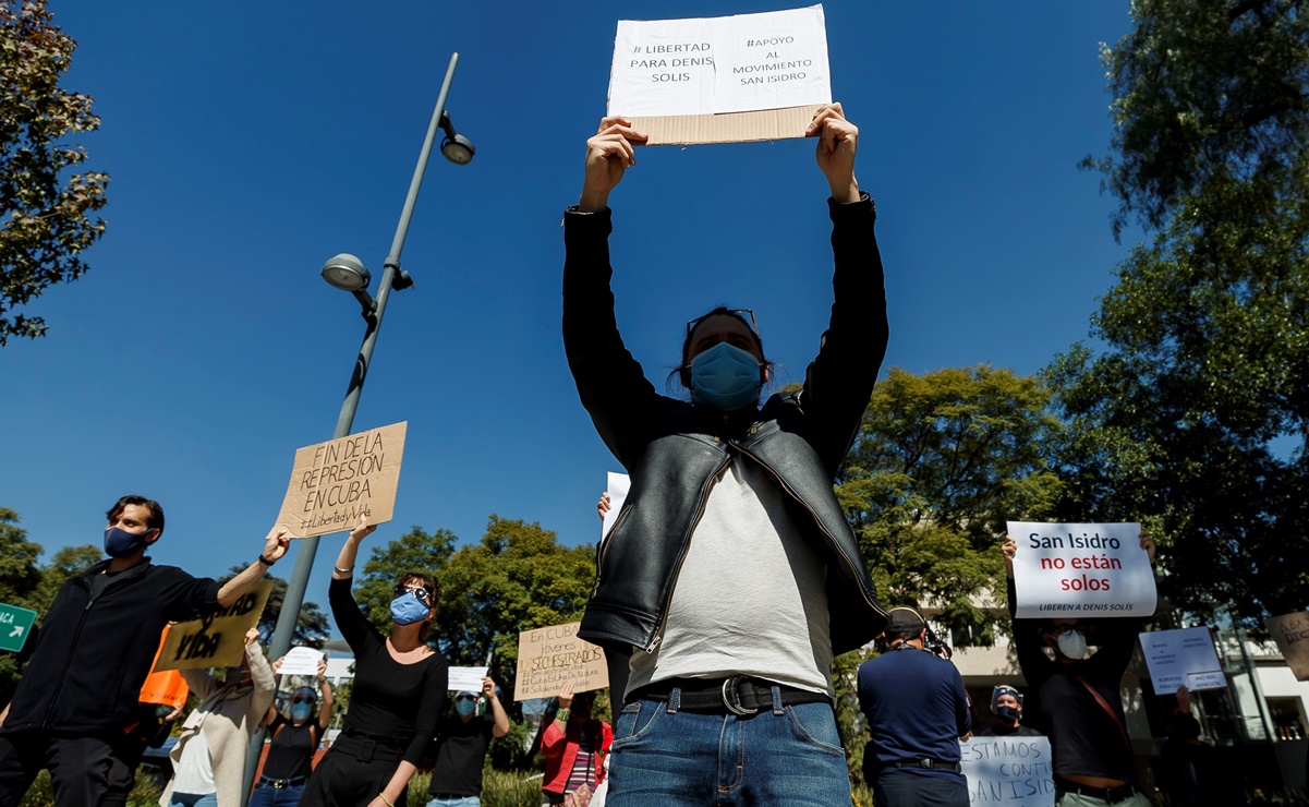 Jóvenes piden cese de la represión en Cuba