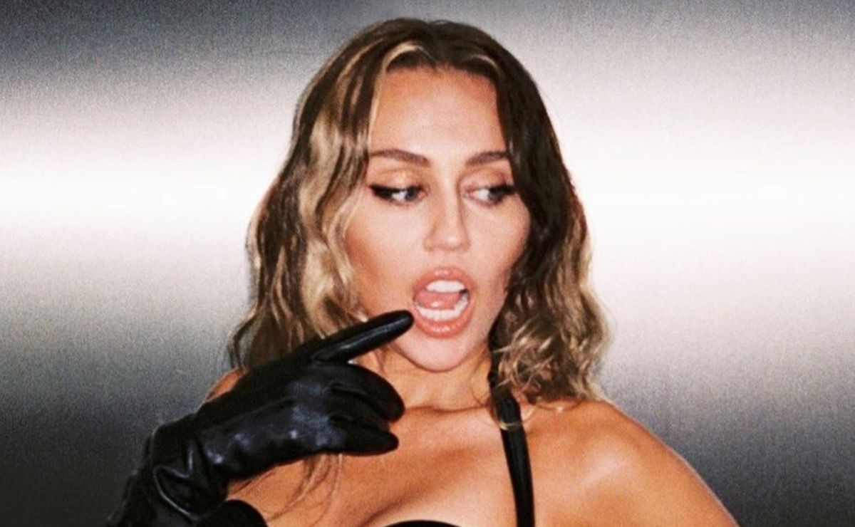 Miley Cyrus se llevó todas las miradas con outfit total black