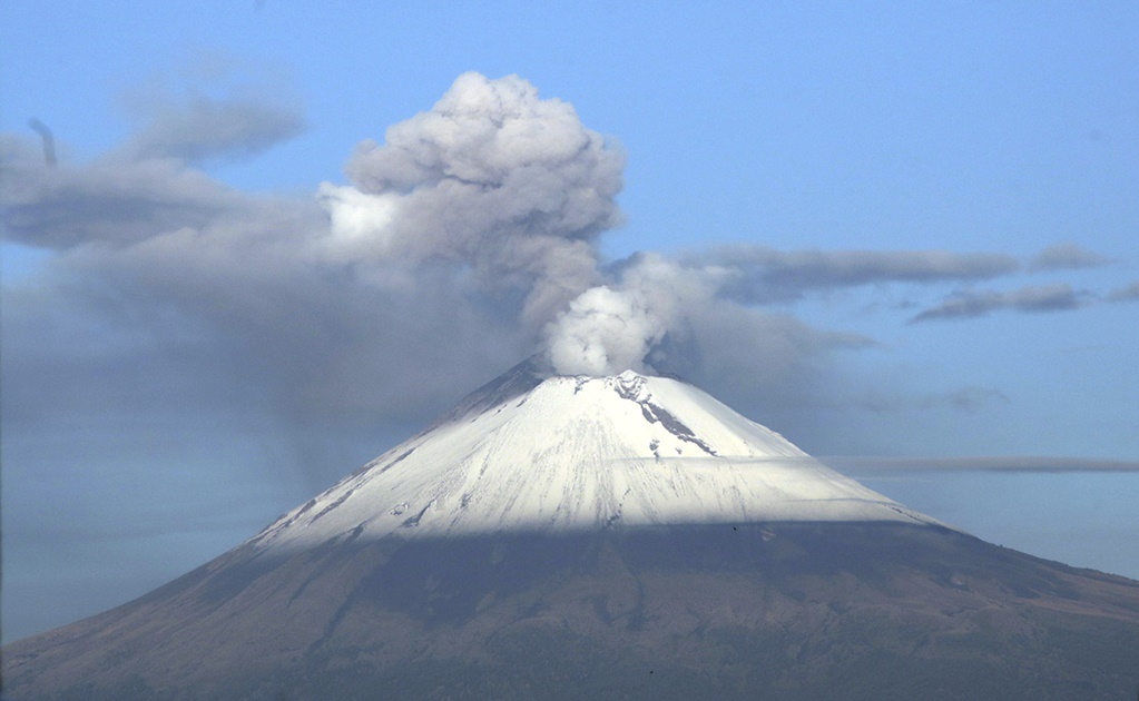 Popocatépetl registra al menos 5 explosiones la mañana de este jueves