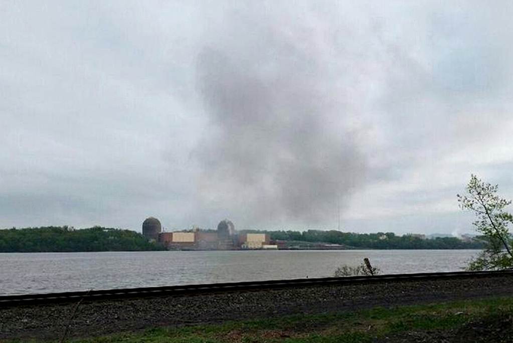 NY: Incendio en planta nuclear deja mancha de crudo en río