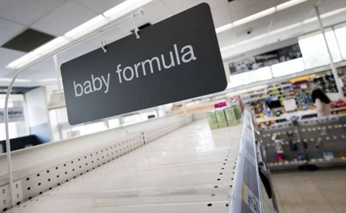Retiran en EU miles de latas de fórmula para bebés por una bacteria mortal