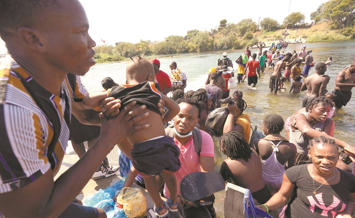 Migrantes haitianos ya cruzan a EU por Coahuila