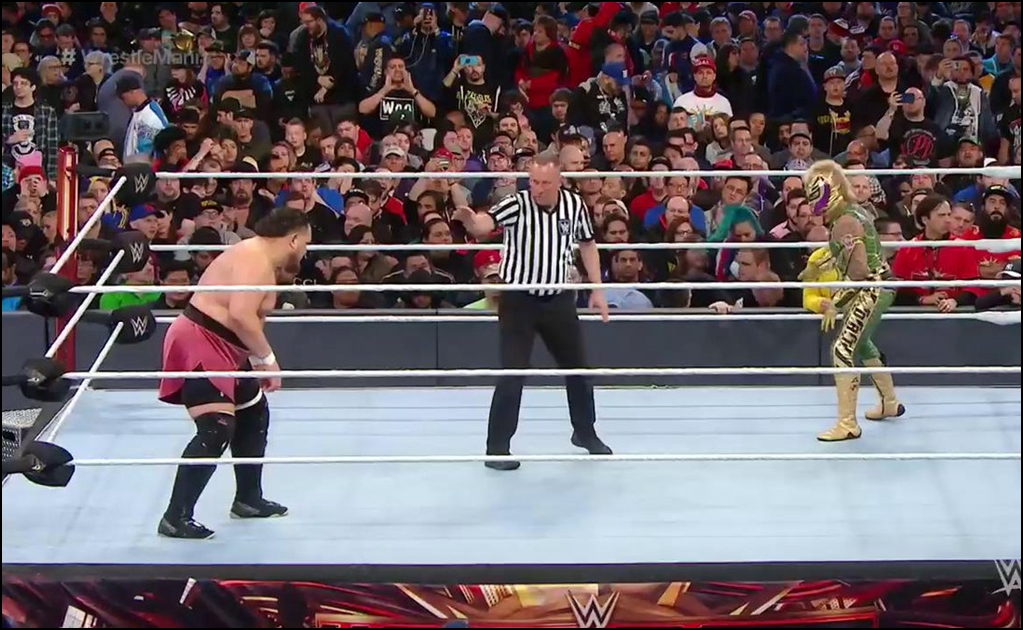 Rey Mysterio pierde en un minuto ante Samoa Joe en WrestleMania 