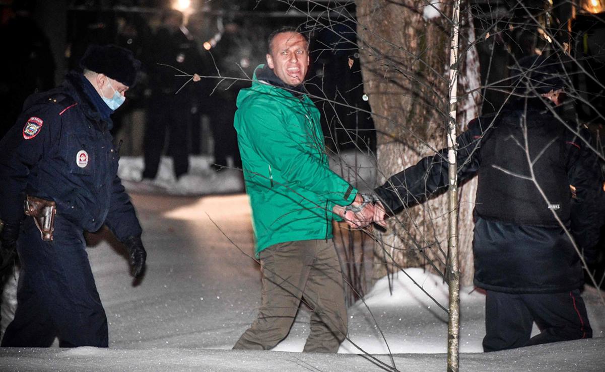 Autoridades rusas amenazan con alimentar a la fuerza a opositor Alexéi Navalni