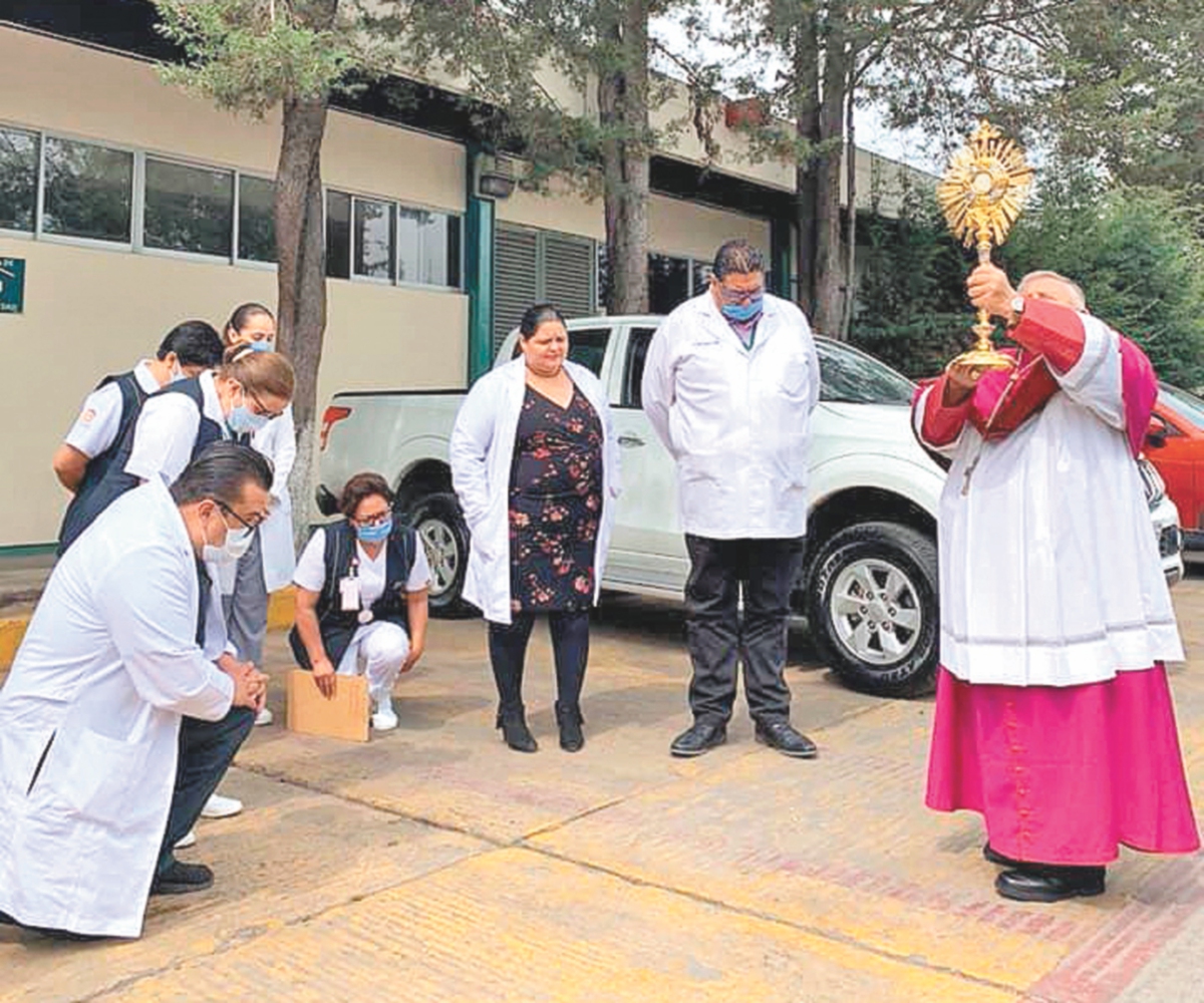 Arzobispo de Toluca bendice hospitales