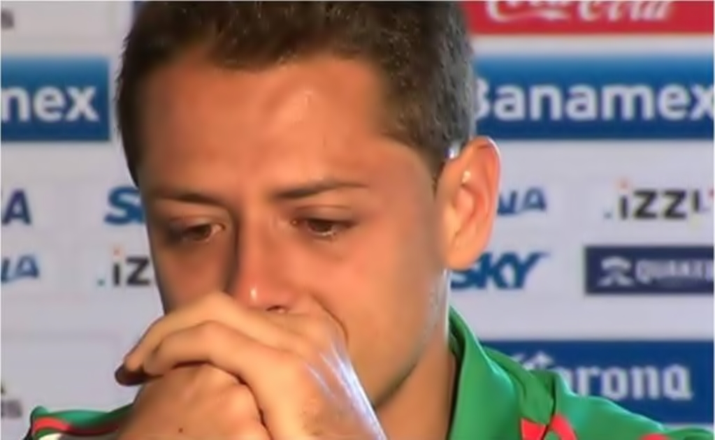 'Chicharito' cries during an interview